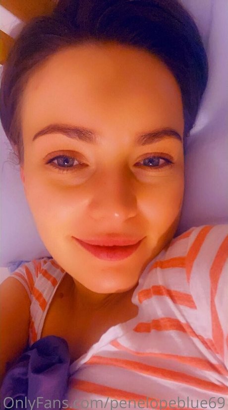 penelopeblue69 perfect model pic