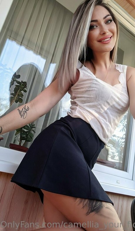 housewife onlyfans art naked photo