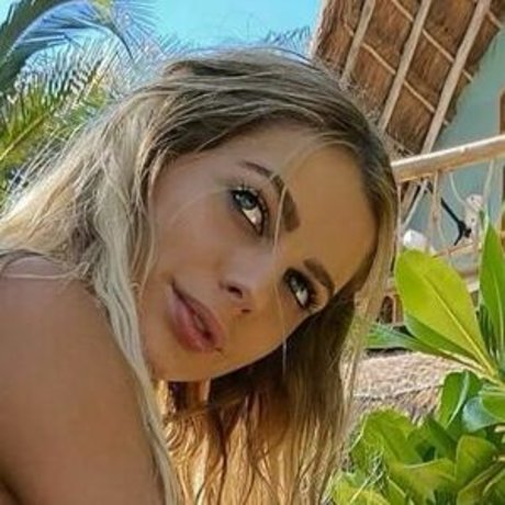 Yanita Yancheva erotic model pictures