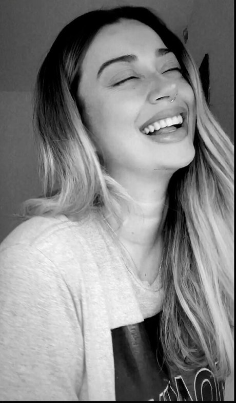 Angeline Sant model porn archive