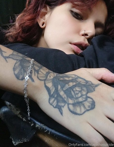 blvckchxrry nude pornstar picture