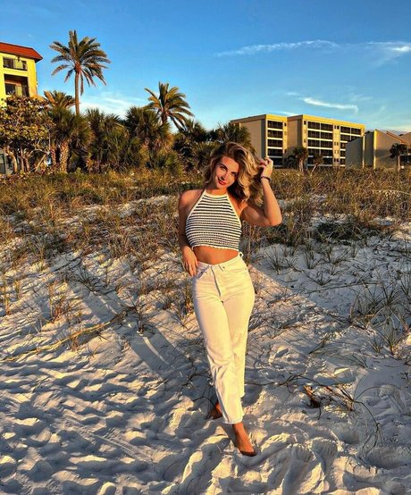 Riley Wood beautiful model gallery