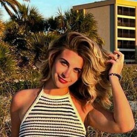 Riley Wood perfect model pics