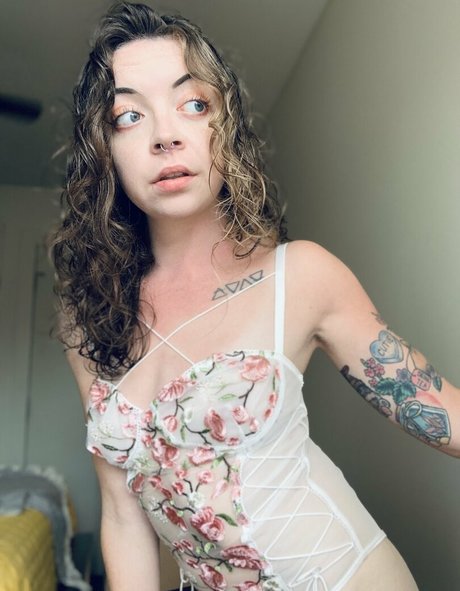 sidhee naked pornstar gallery