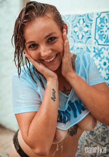 brunette milf onlyfans exclusive img