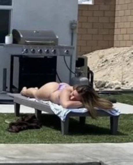 Kenzie Ziegler star nude galleries