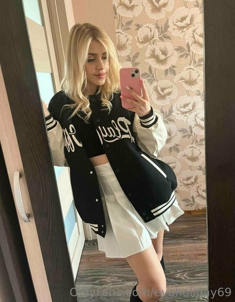 evaholiday69 pornstar beautiful pics