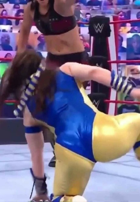 Nikki Cross sexy model image