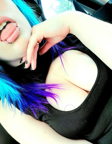 the merr cat model nudes img