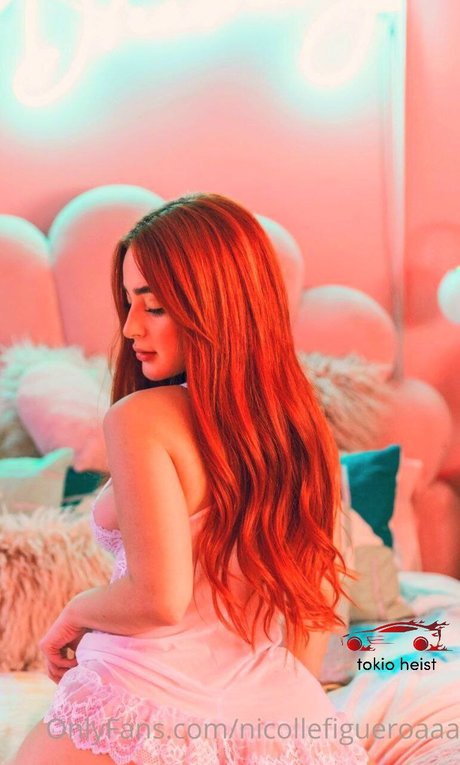 Nicolle Figueroa erotic model images