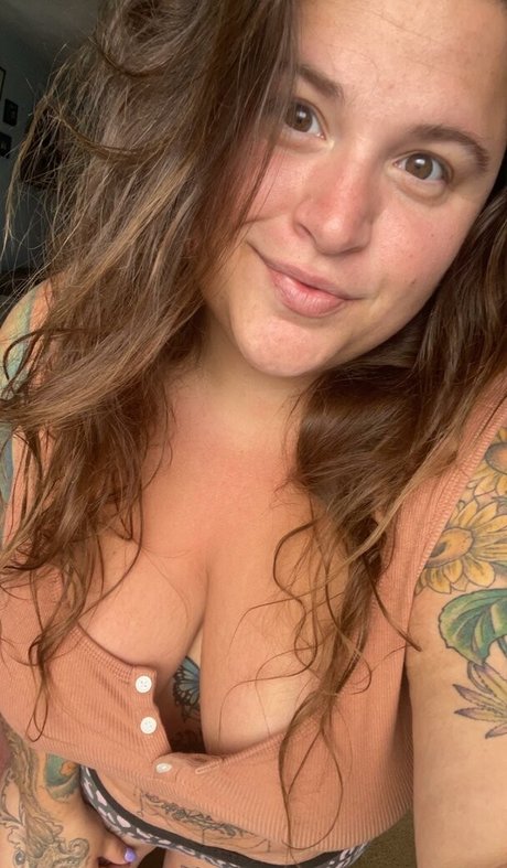 HandfulHeather star nude galleries