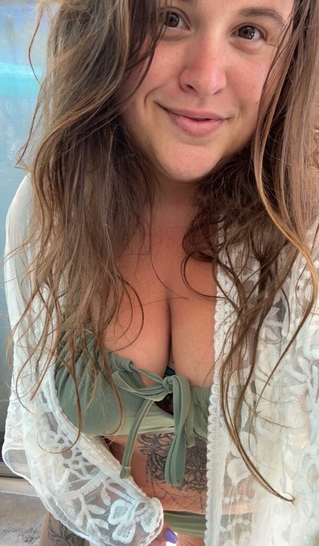 HandfulHeather pornstar nudes photo
