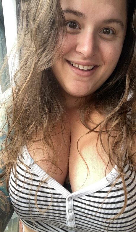 HandfulHeather xxx pornstar galleries