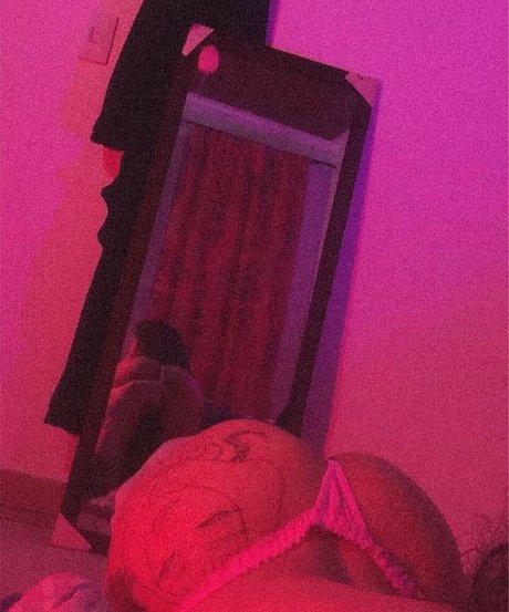 katxrox exclusive actress photos