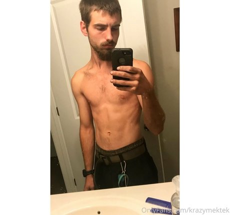 krazymektek art model img