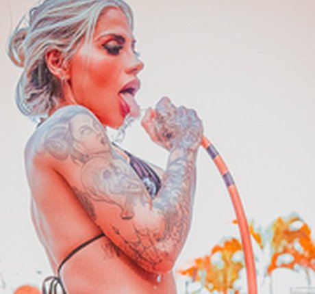 Vanessa Mesquita perfect star photo