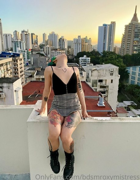 mouth onlyfans free nude images