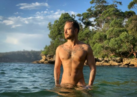 influencer onlyfans hot nude image