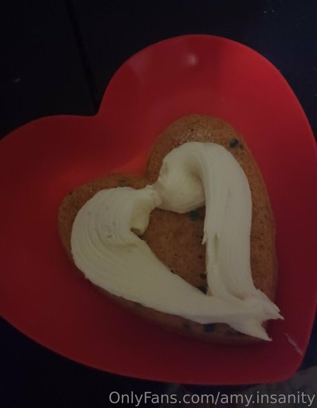 amy insanity model exclusive img