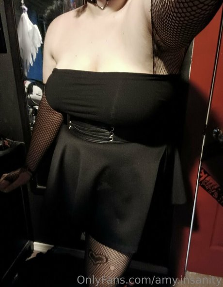 amy insanity art star photo