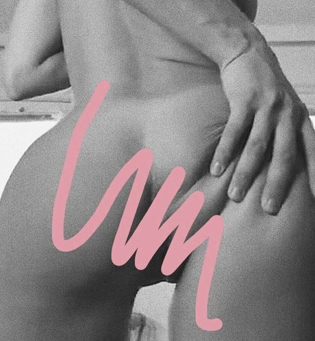 Danielle Shayes star pornographic pictures
