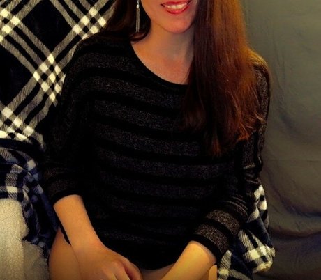 Molly Nova art pornstar photos