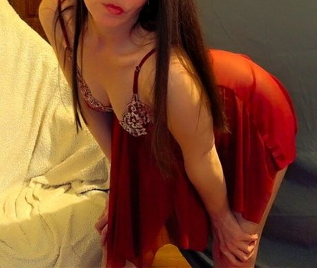 Molly Nova star top pictures