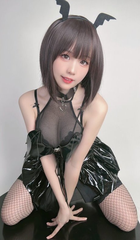 Mikomikoww model porn archive