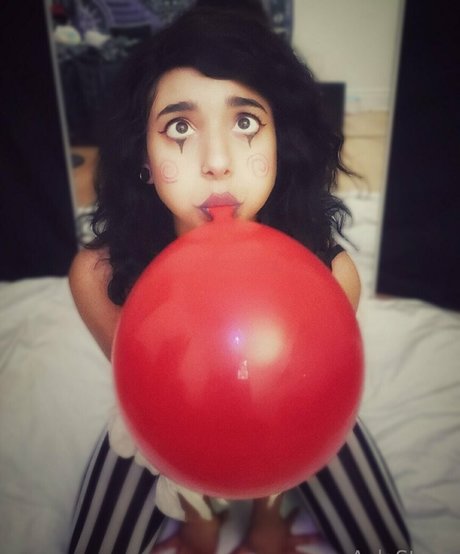 pregnant nude onlyfans pornographic picture