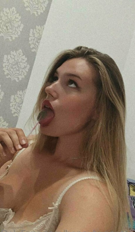 Talisnova xxx pornstar pictures