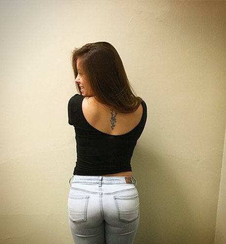 brunette doggystyle onlyfans art nude galleries