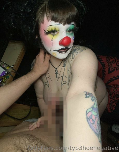typ3hoenegative erotic star photo