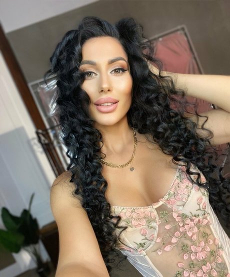 your sweet mari sexy actress img