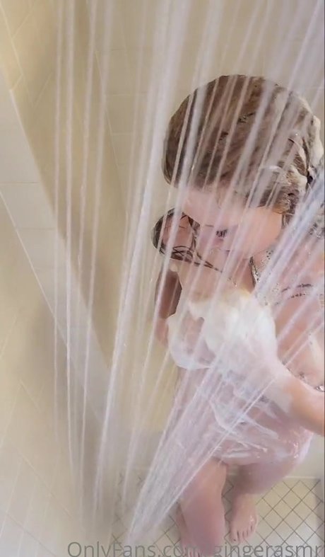 asian petite onlyfans erotic images