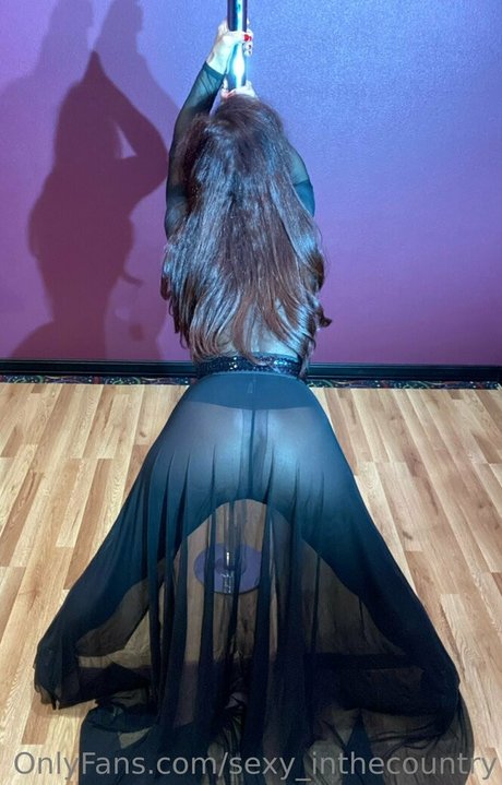 oiled tits onlyfans top image