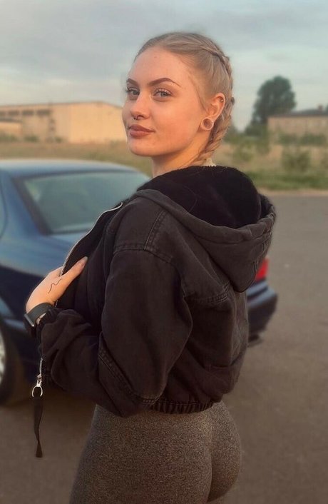 emaazing erotic pornstar photos