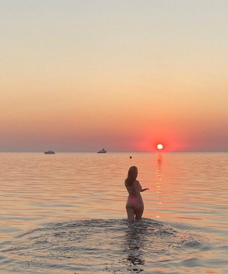 popular free onlyfans art naked gallery