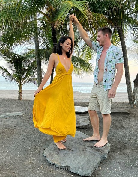 thewildwithyou pretty model img