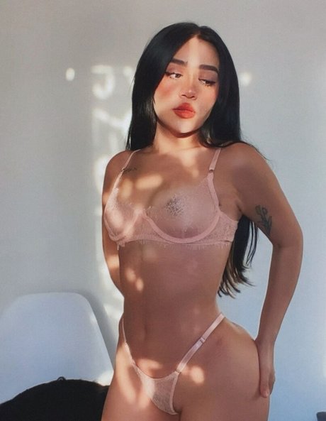 Kalyaispuroo naked actress photos
