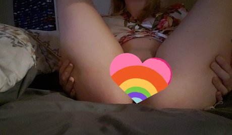 honey girl star exclusive pic