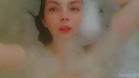 honey girl adult actress gallery