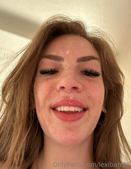 lexibarr98 naked model picture