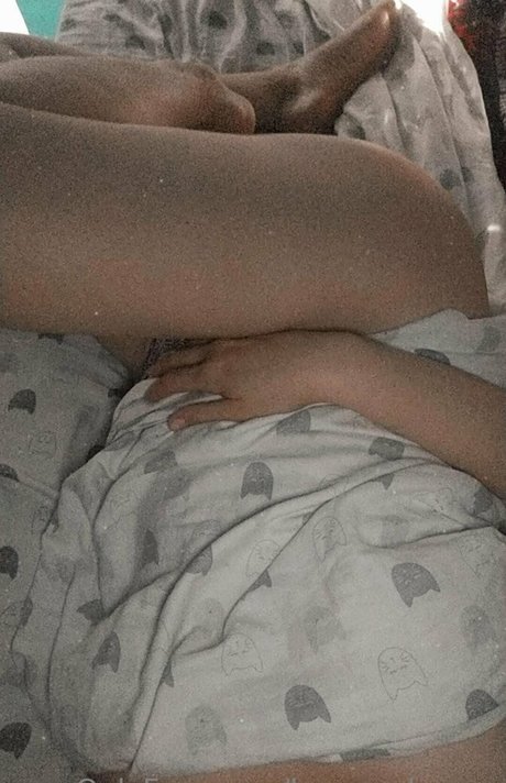 bossbitch eleanor naked pornstar pictures