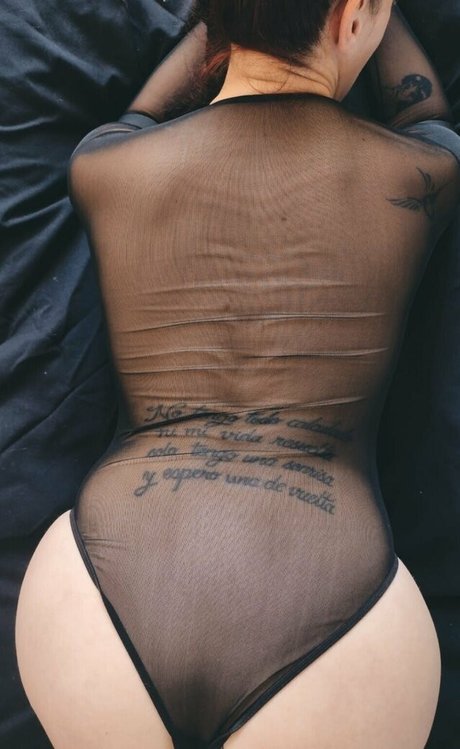 bossbitch eleanor hot model photo
