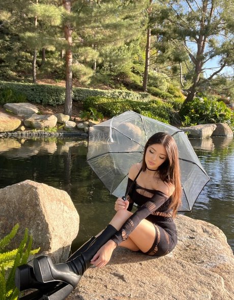 JenaUrf model perfect pics