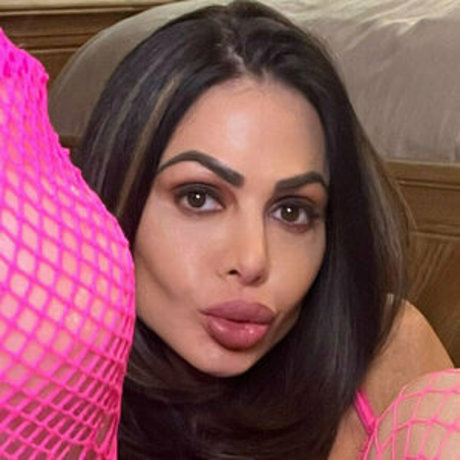 gloryhole wife onlyfans sexy gallery