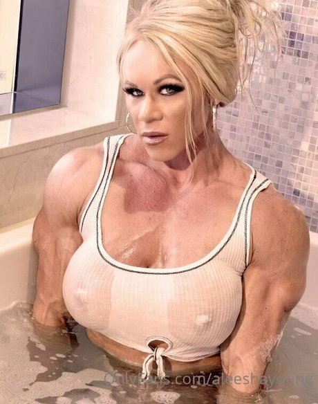 blonde deepthroat onlyfans beautiful picture