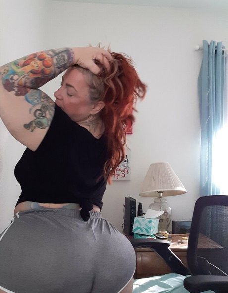 petite redhead onlyfans beautiful pics