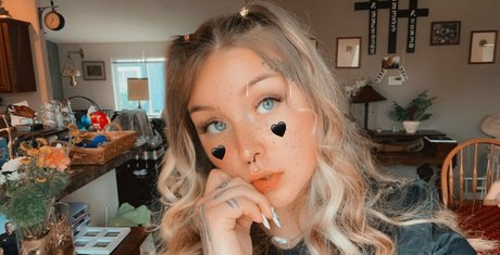 tattedprincess1998 xxx pornstar gallery