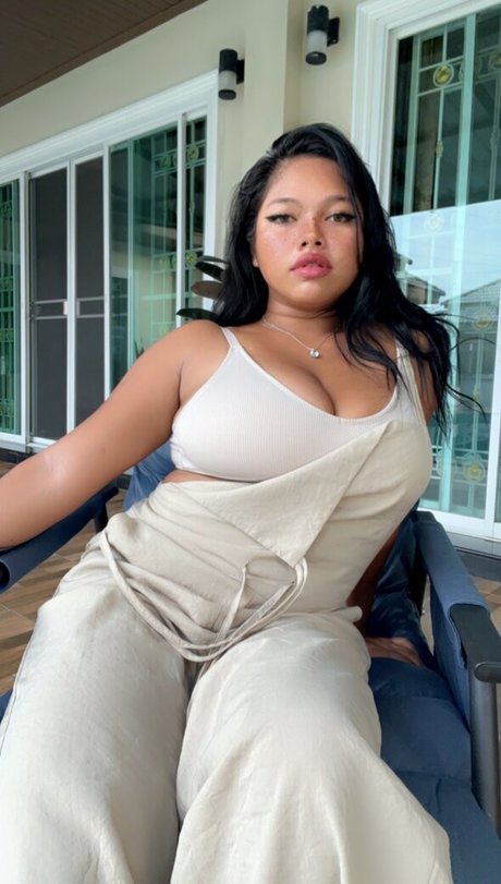 curvymoanaaa perfect star photo